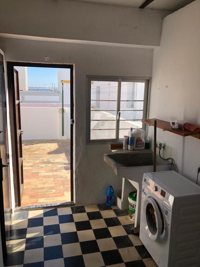 Casa en primera línea de playa Rota Exterior foto